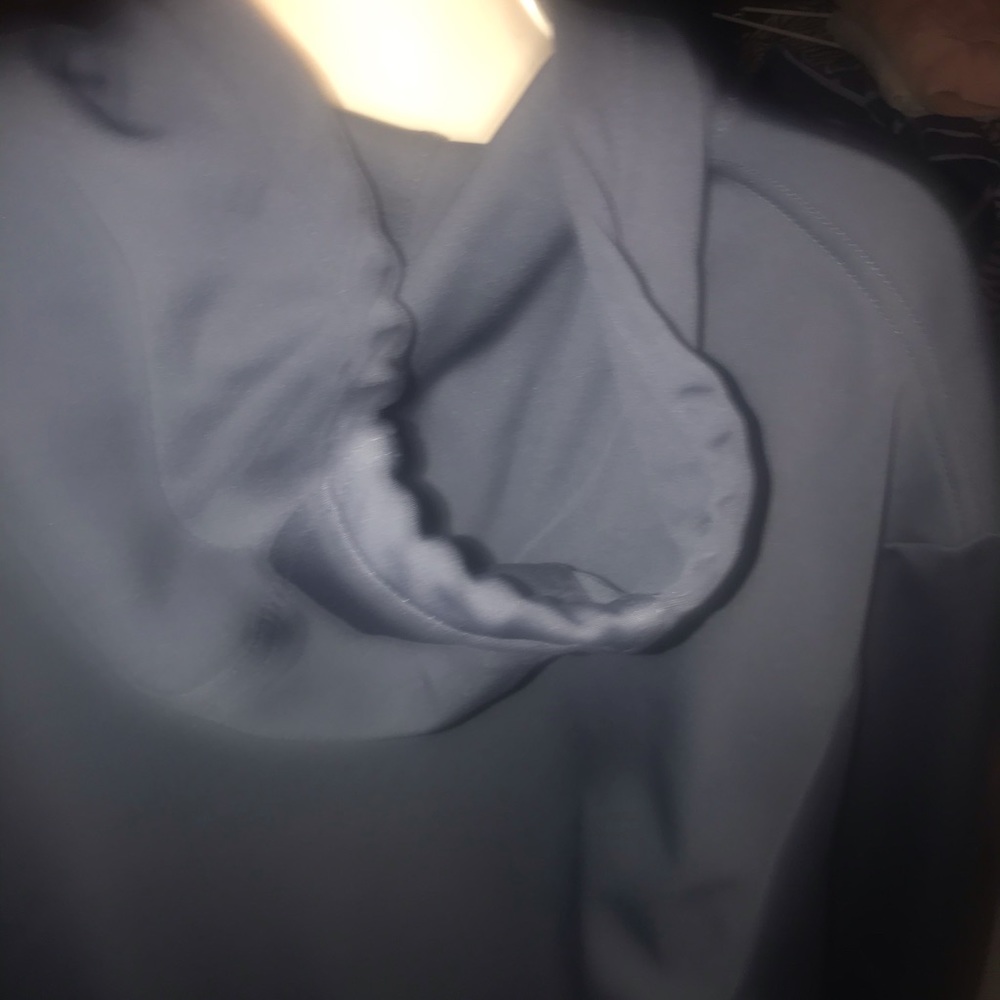 Gray hoodie champion